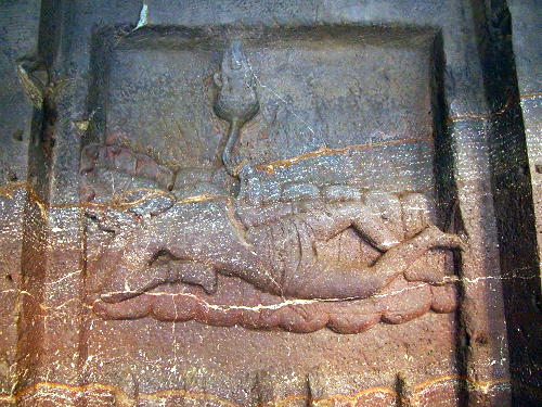 エローラへの招待　カイラーサナータ寺院