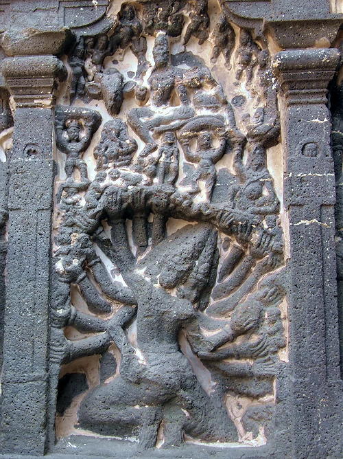 エローラへの招待　カイラーサナータ寺院