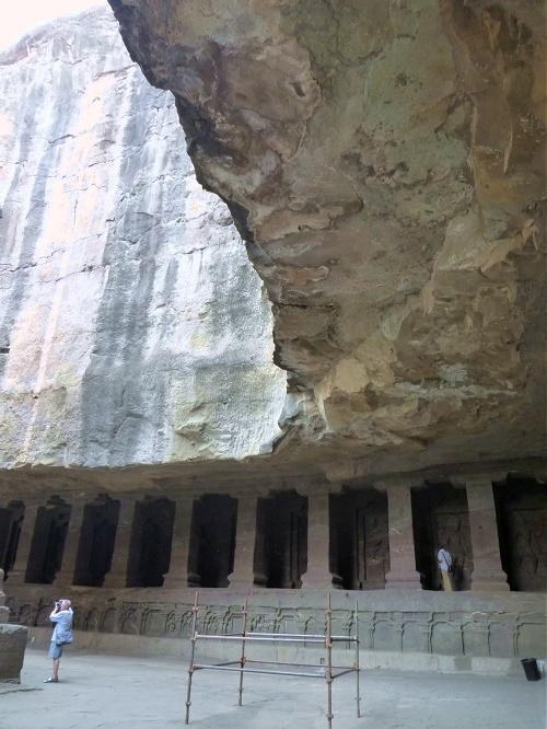 エローラへの招待　カイラーサナータ寺院
