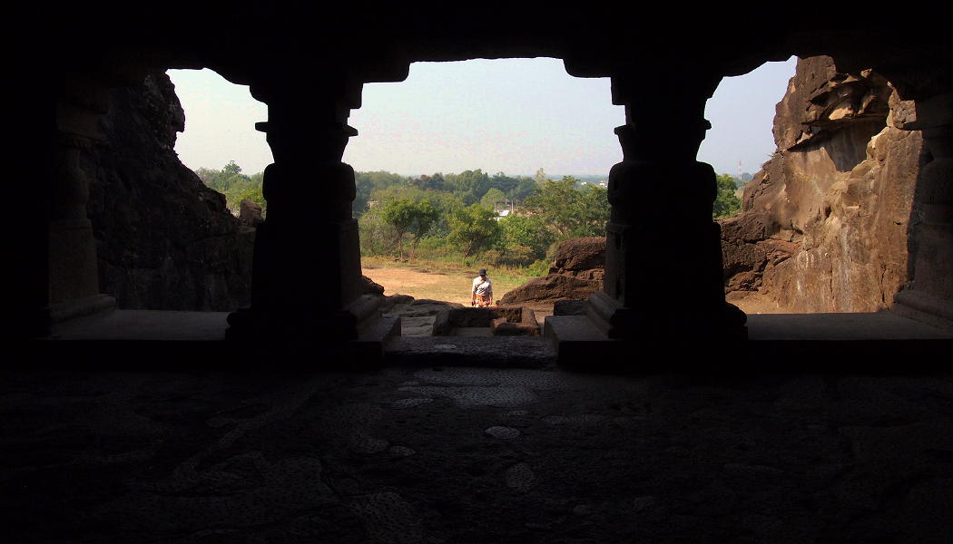 エローラへの招待　ヒンドゥー教窟