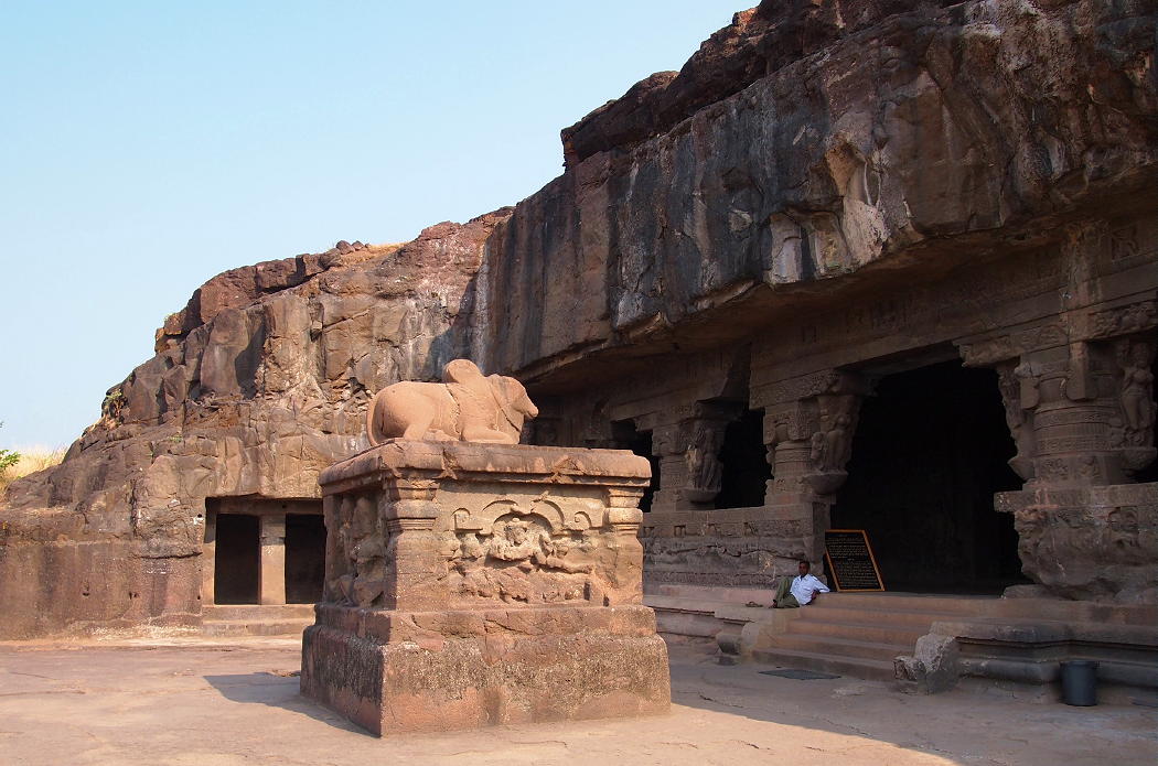 エローラへの招待　ヒンドゥー教窟