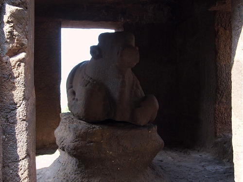 エローラへの招待　ヒンドゥー教窟