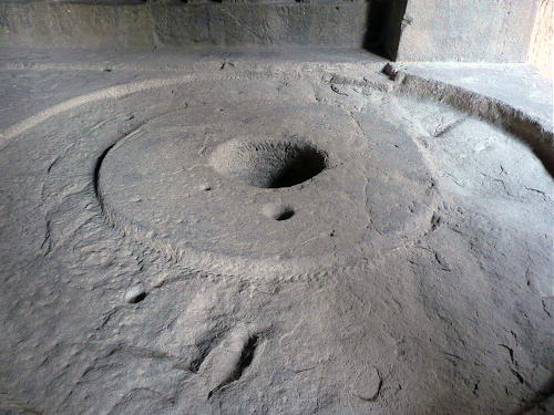 エローラへの招待　ヒンドゥー教窟