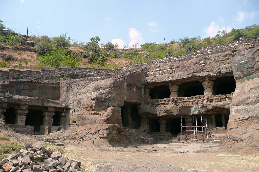 エローラへの招待　ジャイナ教窟